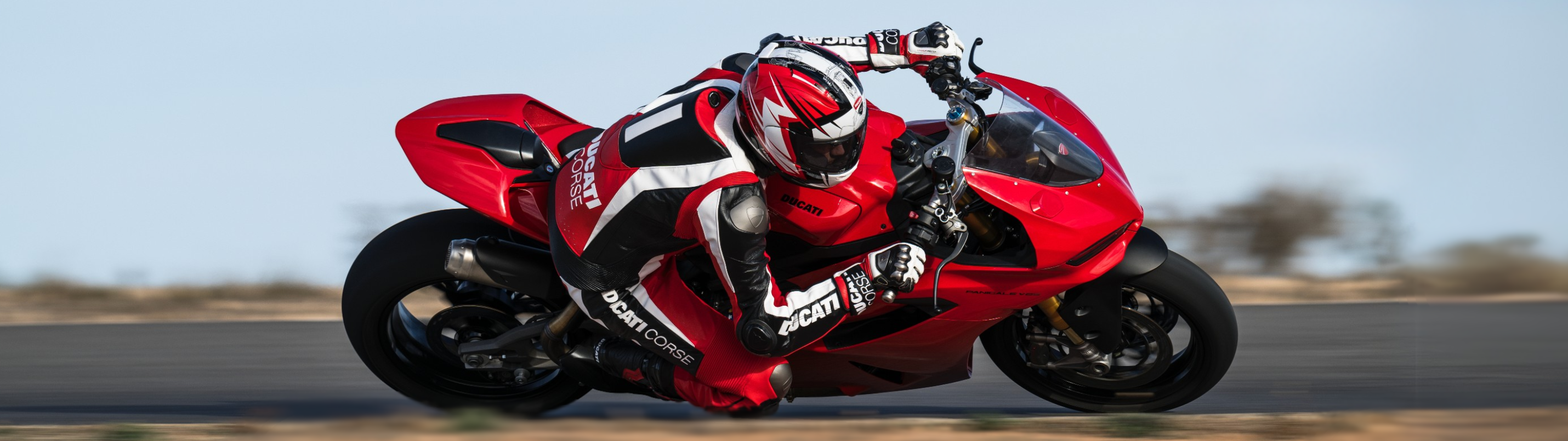 Ducati Panigale V2 2025